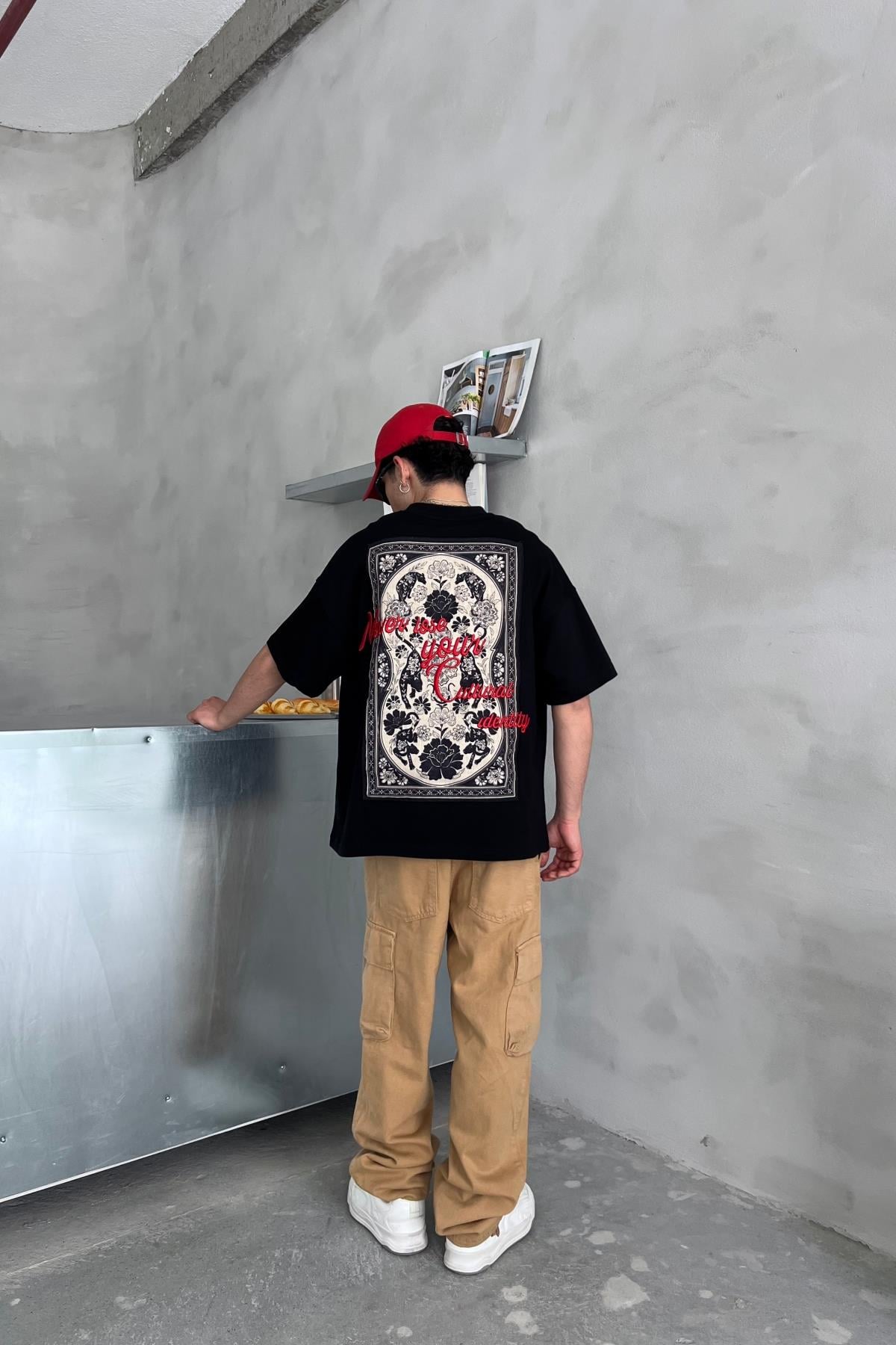 Nakışlı Siyah Oversize Tshirt