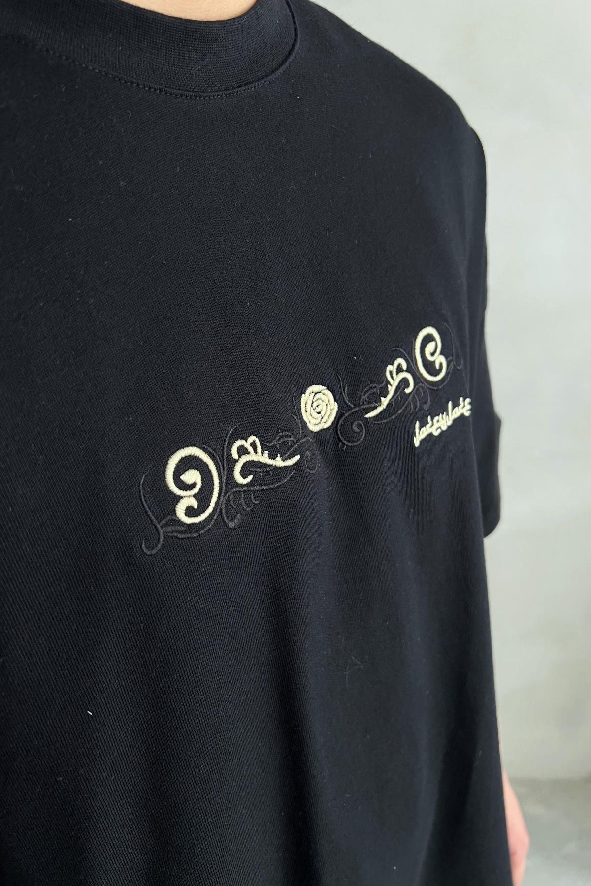 Nakışlı Siyah Oversize Tshirt