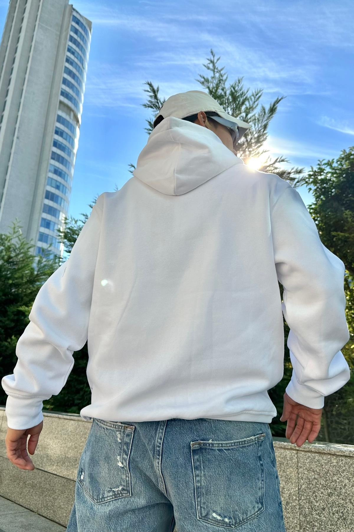 Nicce Nakışlı Beyaz Oversize Sweatshirt SW1012