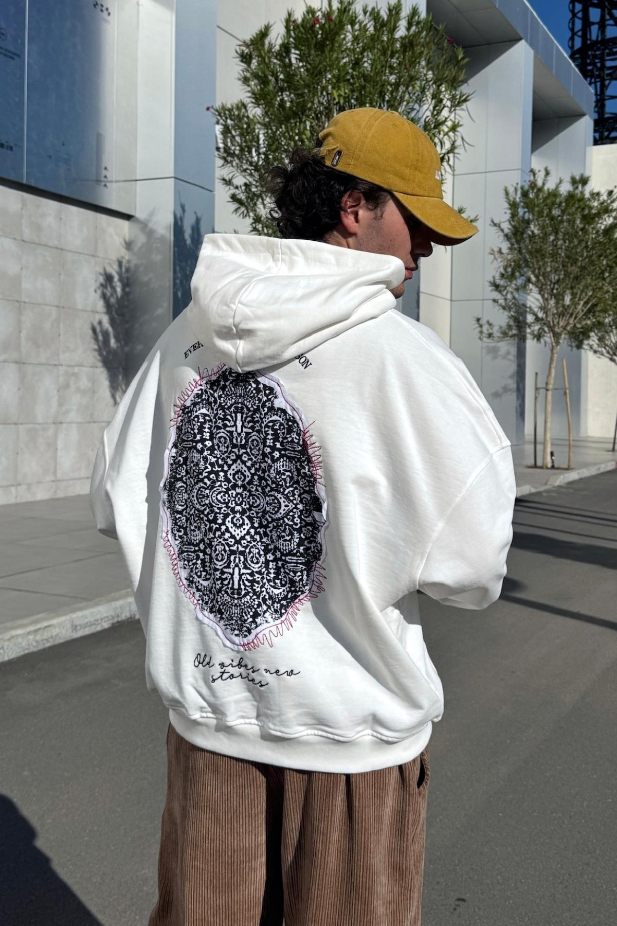 Old Vibes Nakışlı Krem Oversize Hoodie JC01