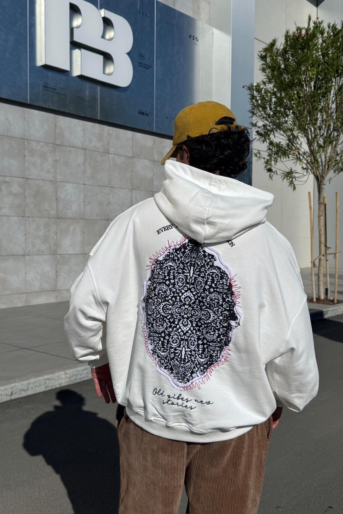 Old Vibes Nakışlı Krem Oversize Hoodie JC01