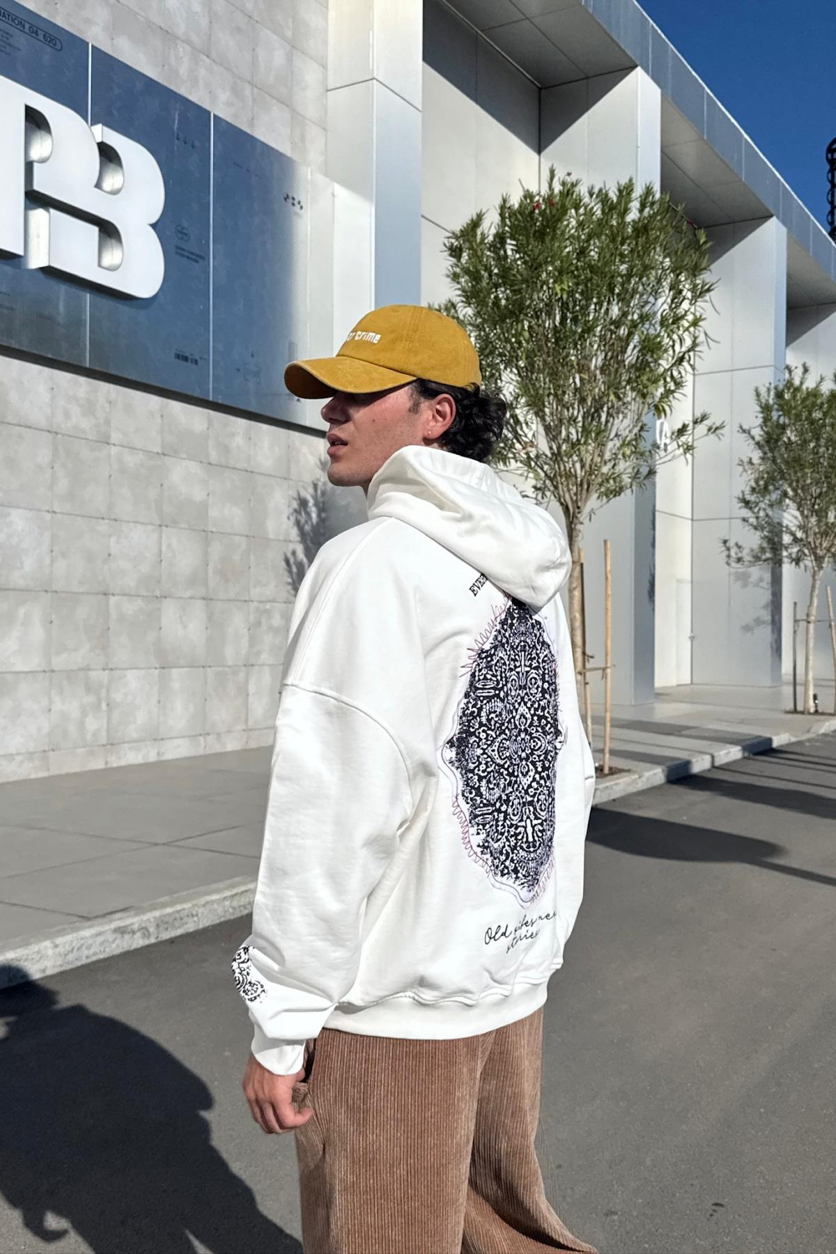 Old Vibes Nakışlı Krem Oversize Hoodie JC01