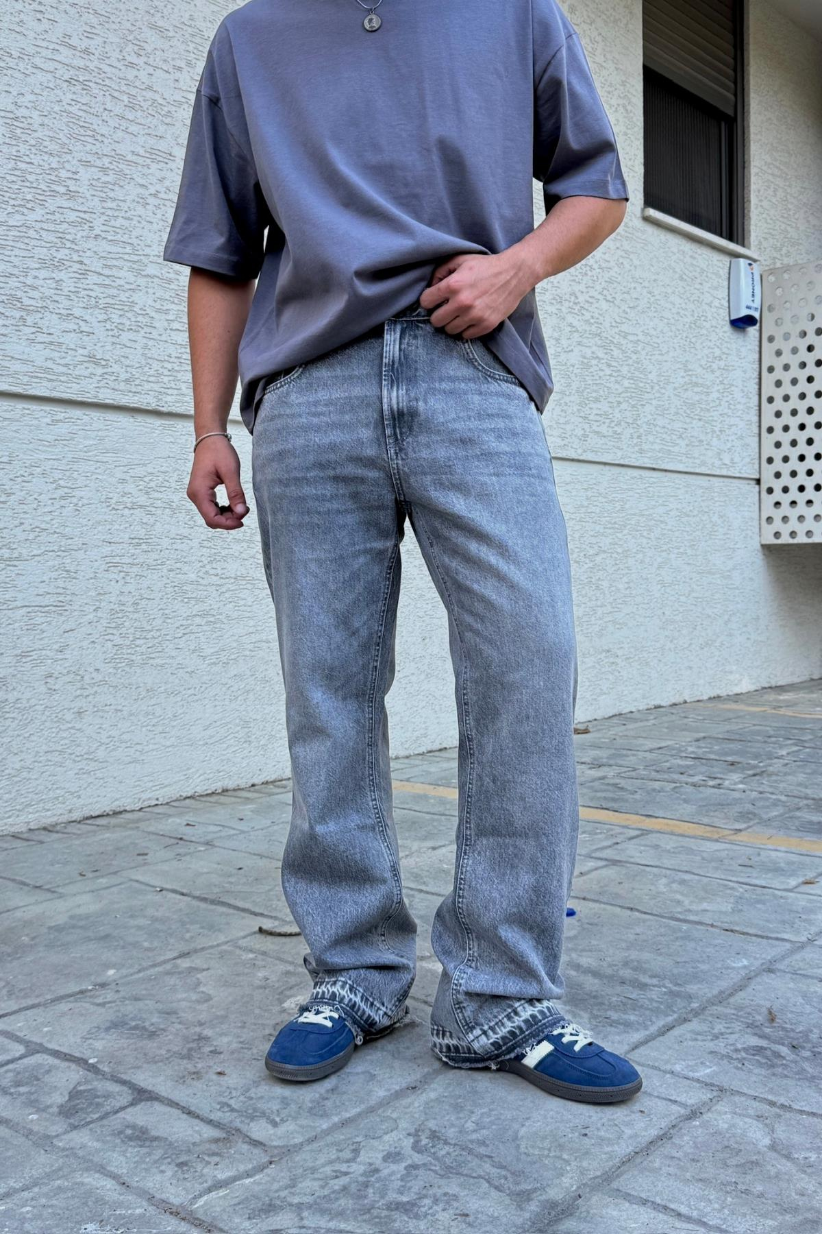 Paça Detay Gri Flare Jean Pantolon