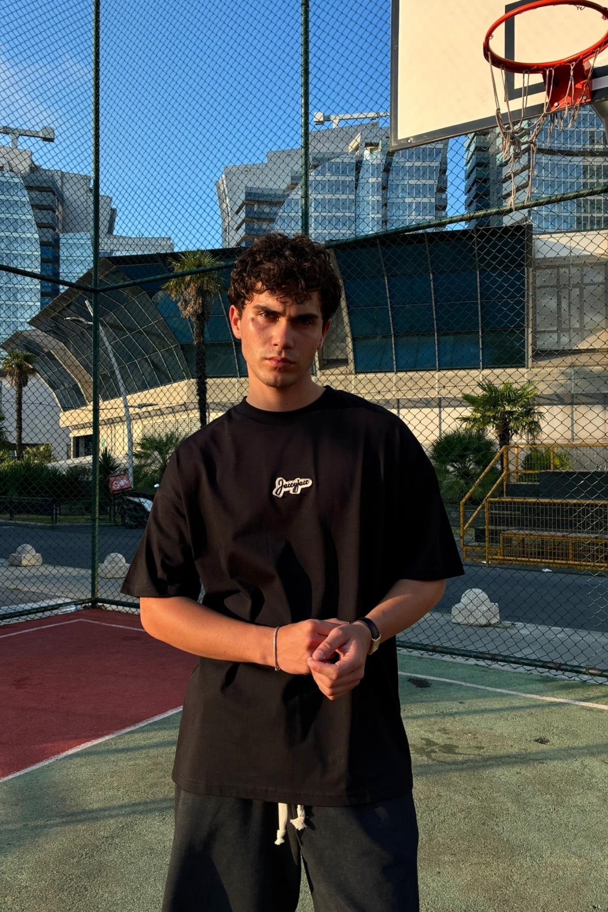 Patch Detay Siyah Oversize Tshirt JC01