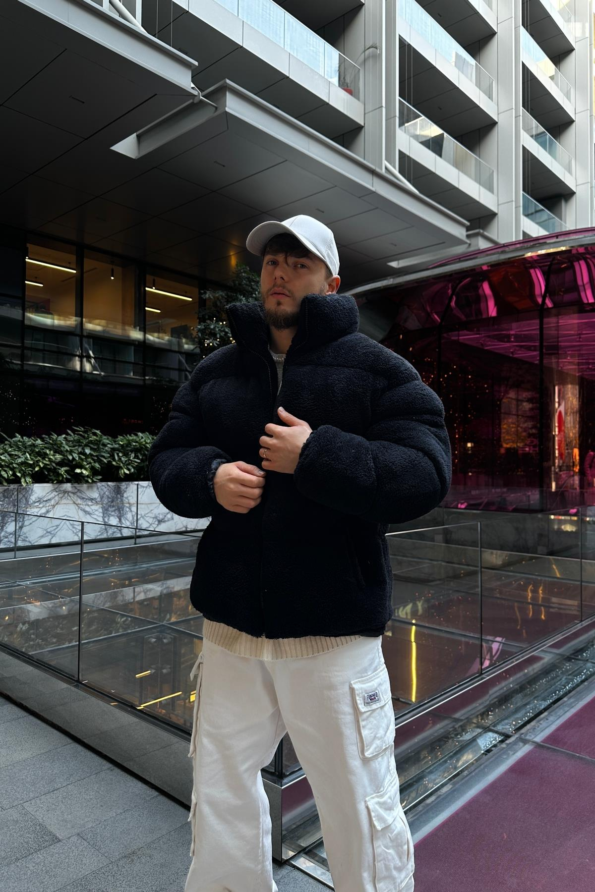 Peluş Kumaş Siyah Puffer Mont MNT130