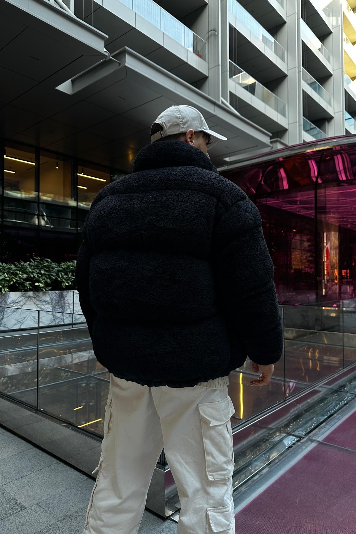 Peluş Kumaş Siyah Puffer Mont MNT130