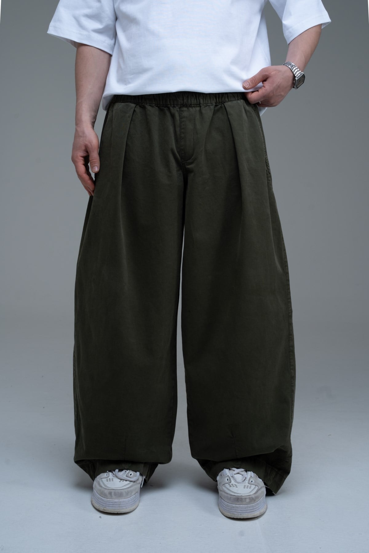 Pile Detay Haki Paraşüt Baggy Pantolon