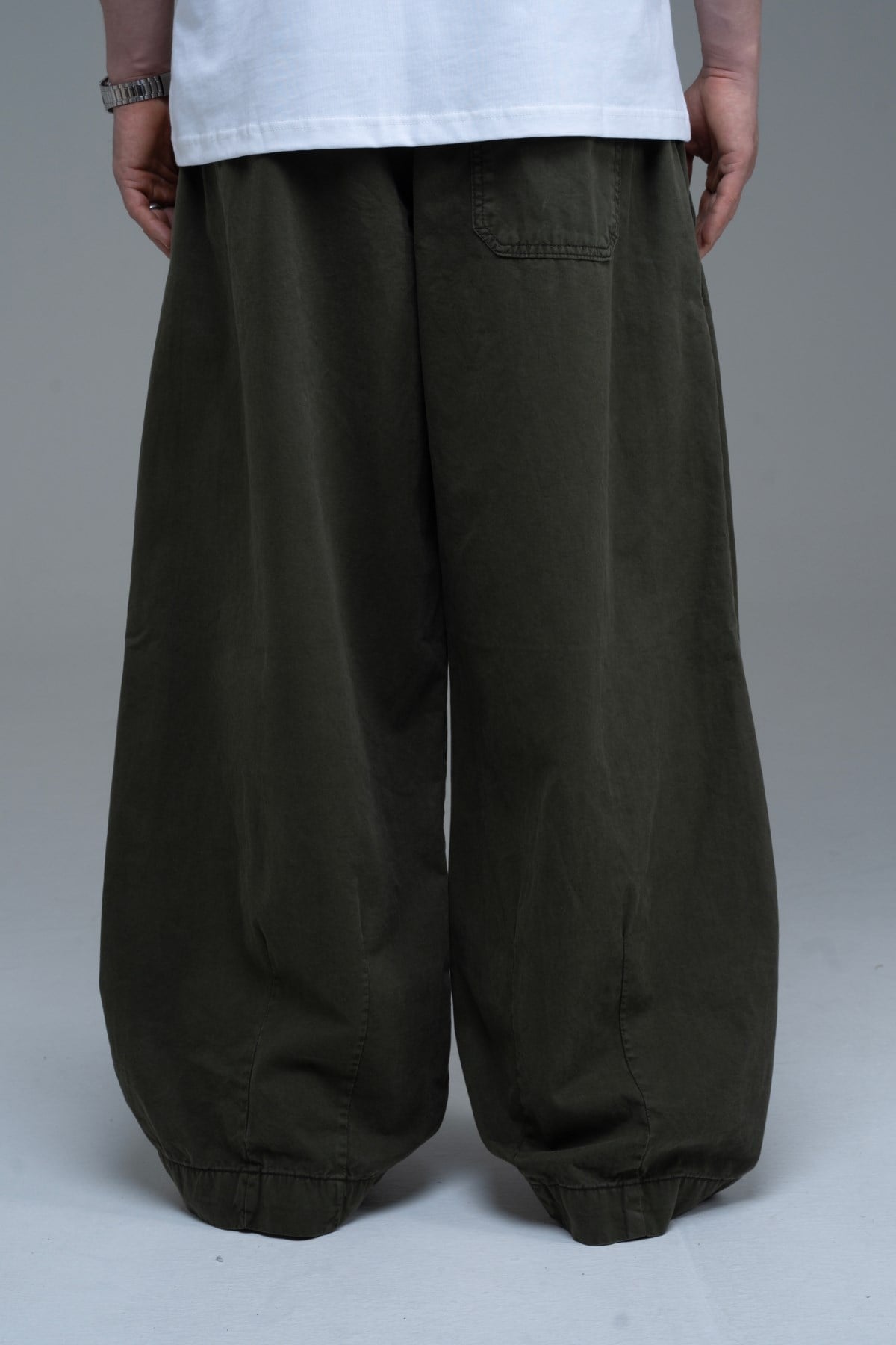 Pile Detay Haki Paraşüt Baggy Pantolon