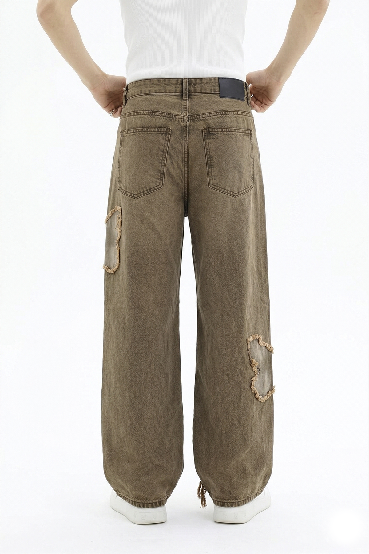 Püskül Detay Acid Wash Jean Pantolon