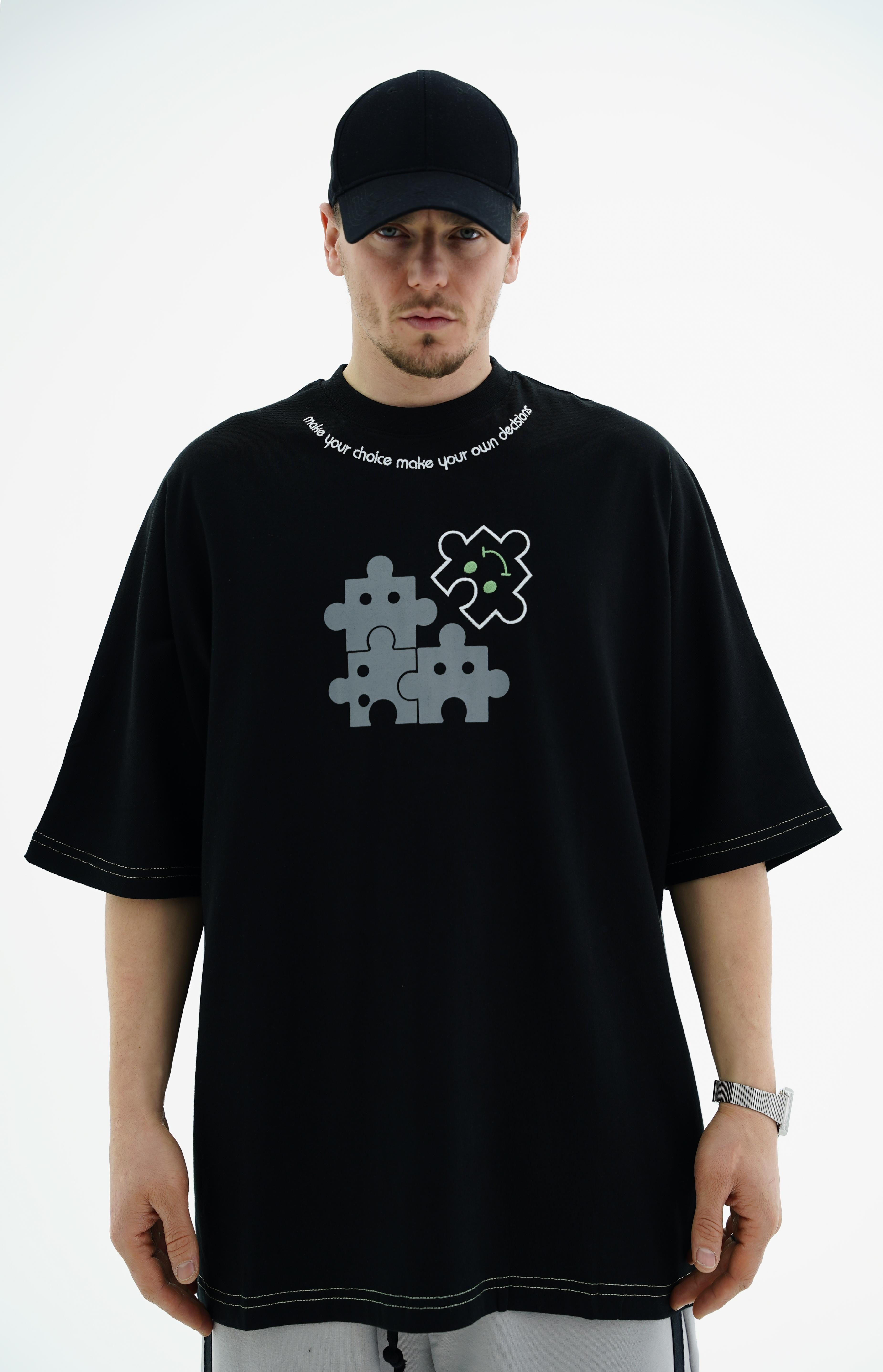 Puzzle Baskılı Siyah Oversize Tshirt JC01 24Y262