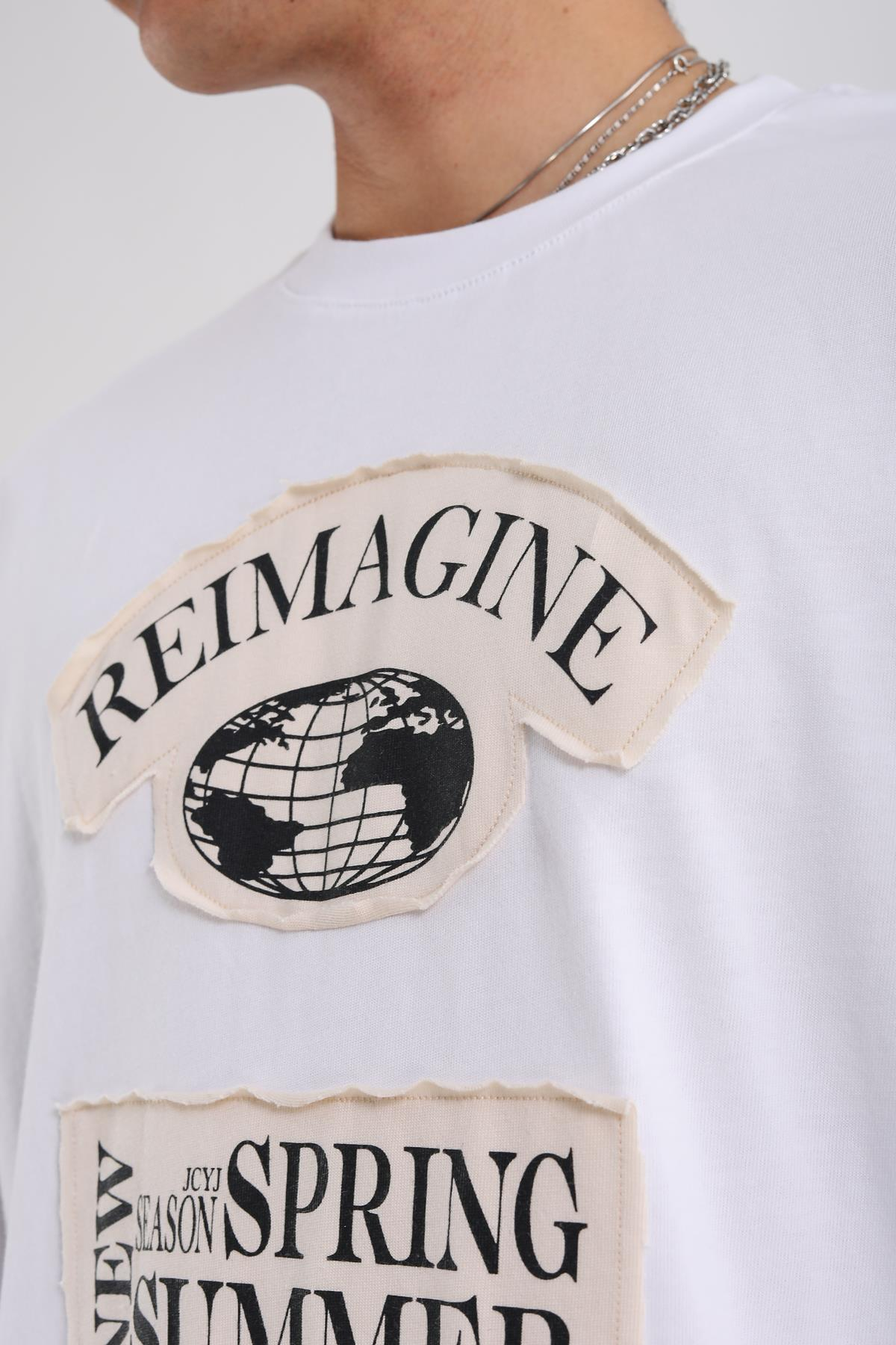 Reimagine Patch Detay Beyaz Oversize Tshirt