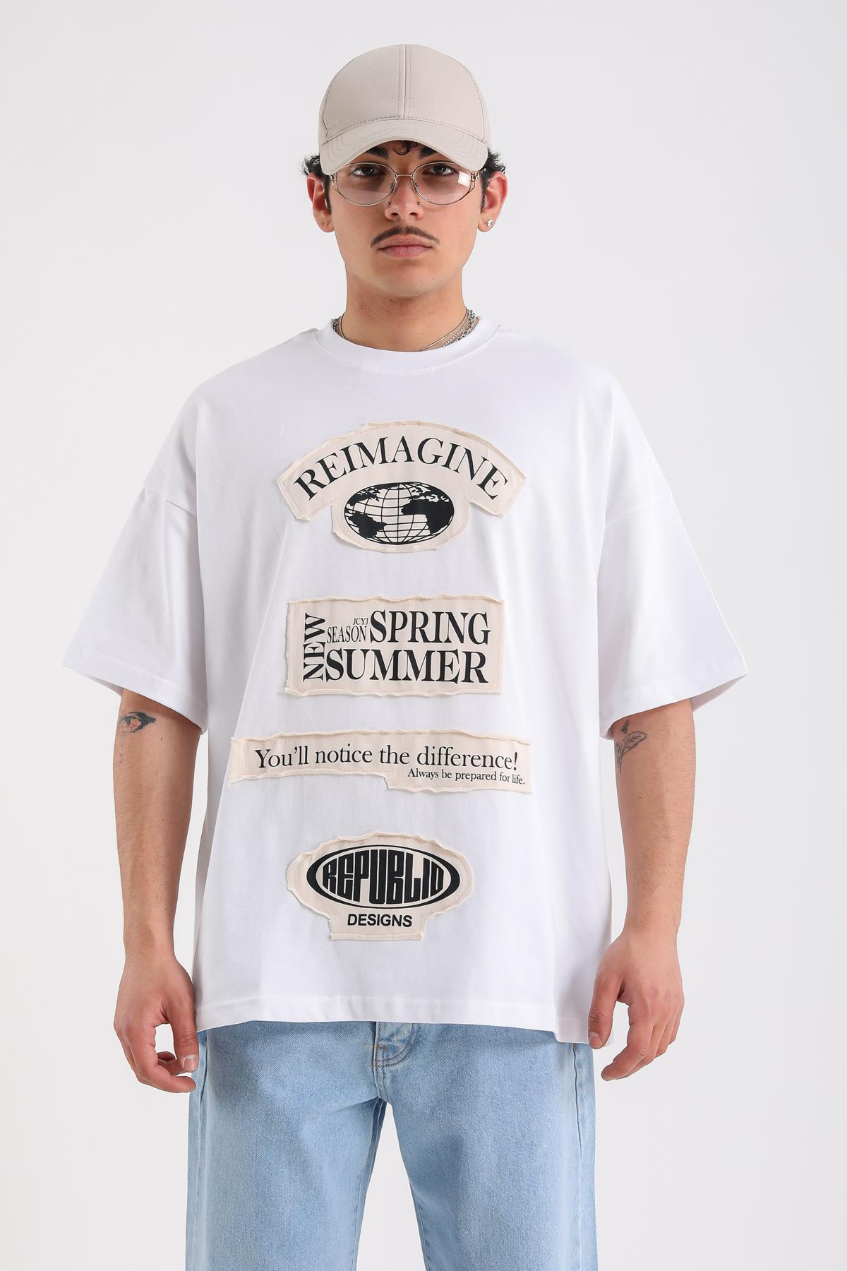 Reimagine Patch Detay Beyaz Oversize Tshirt