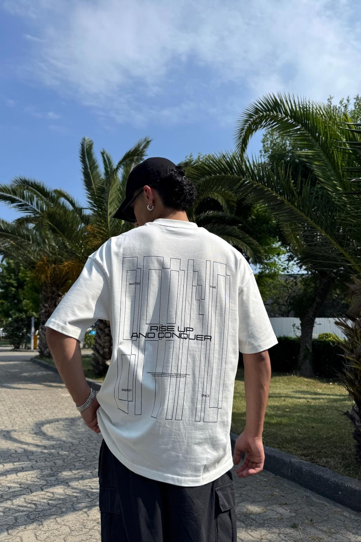 Rise Up Sırt Baskılı Beyaz Oversize Tshirt PM01