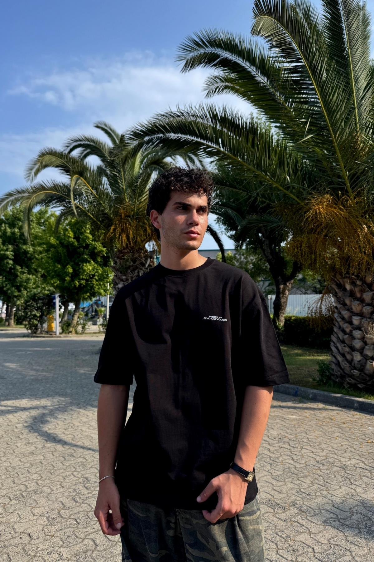 Rise Up Sırt Baskılı Siyah Oversize Tshirt PM01