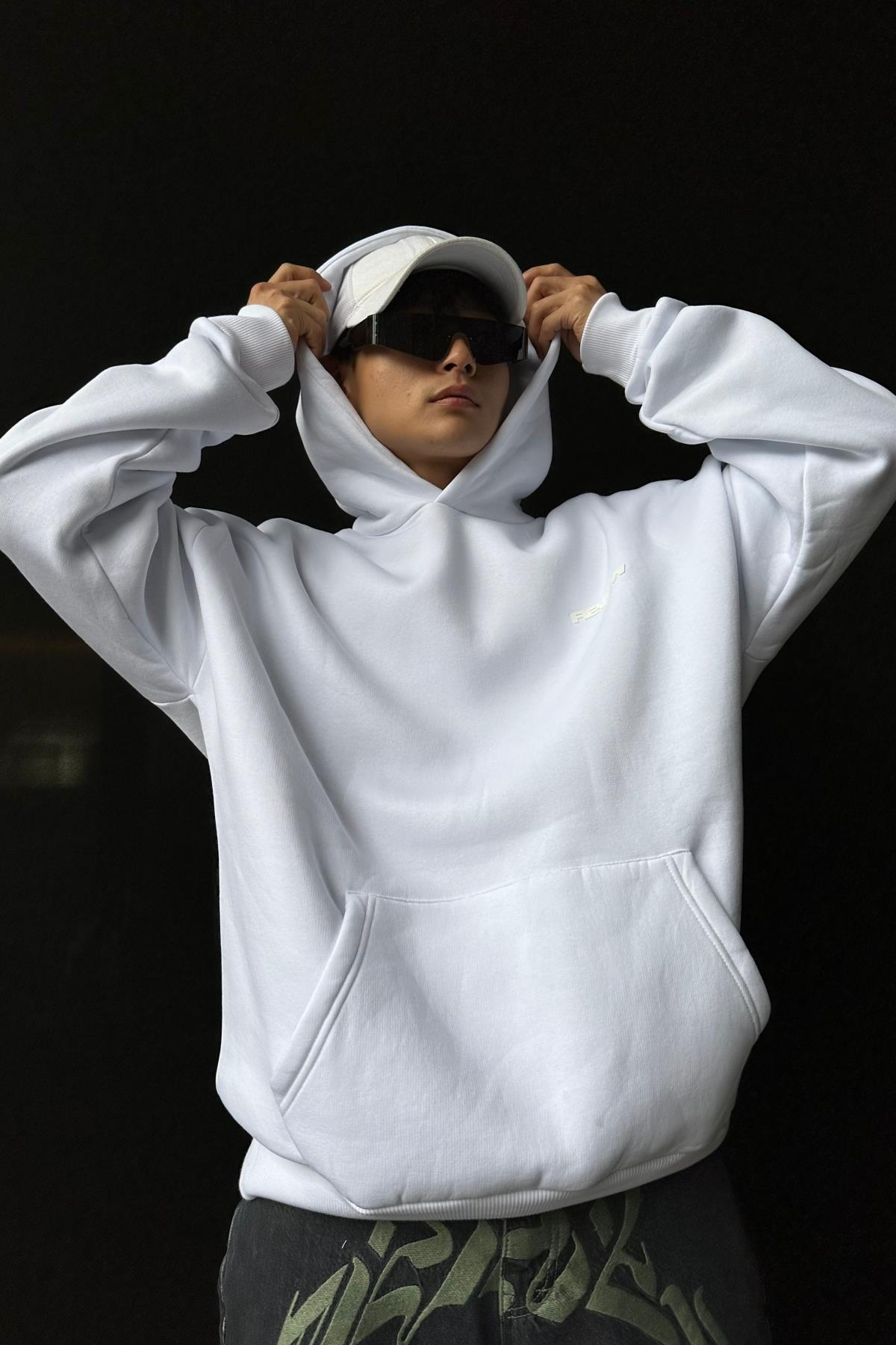 Rv Basic Beyaz Oversize Sweatshirt SW1029