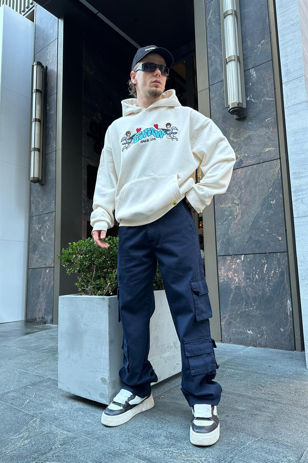 Rv Nakışlı Krem Oversize Sweatshirt SW930