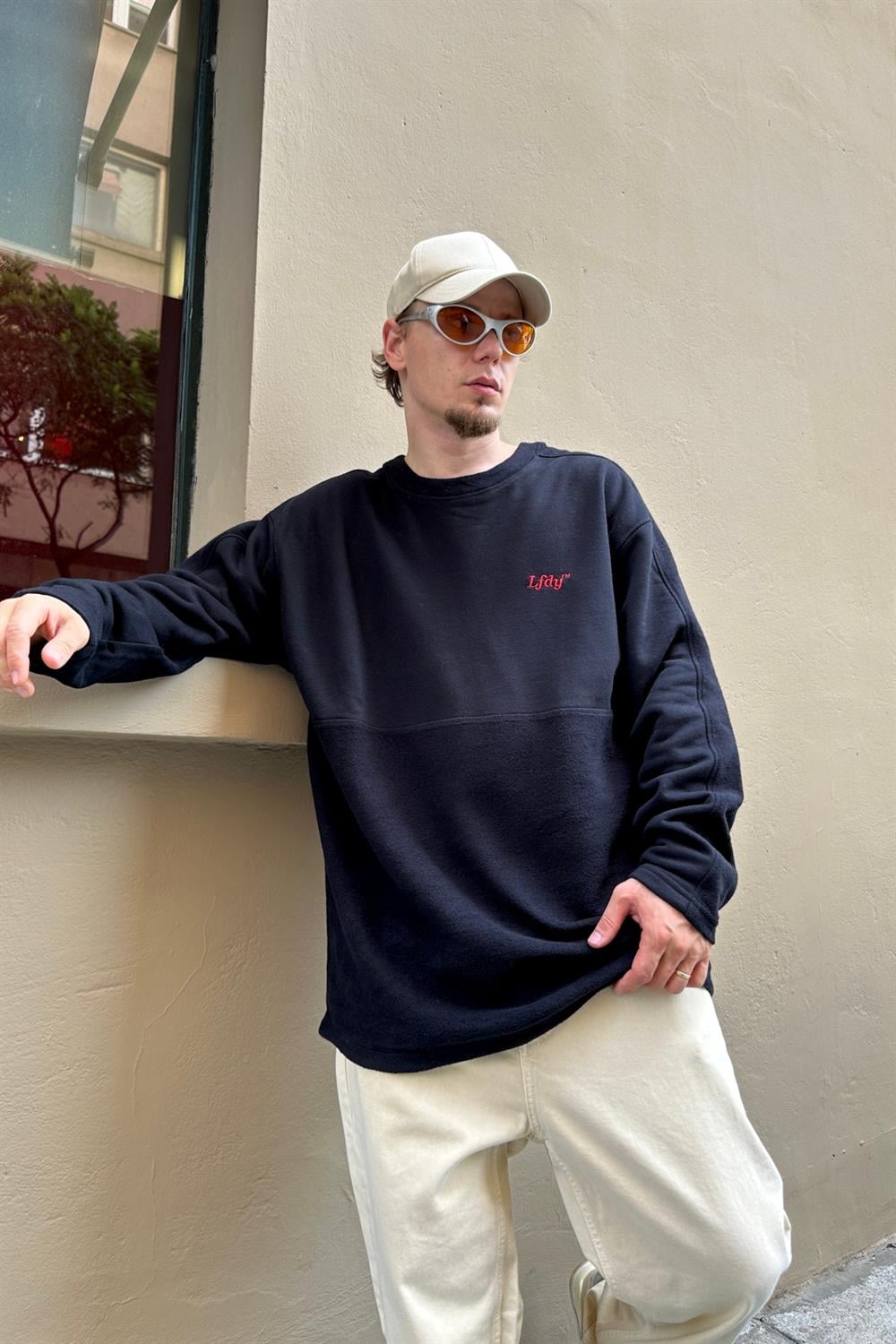 Siyah Baskılı Oversize Süet Detay Sweatshirt SW859