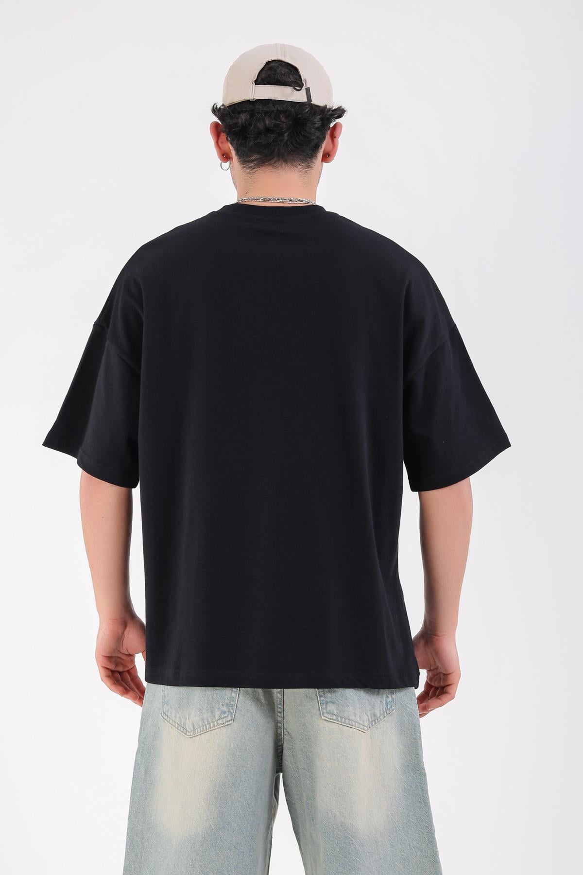 Siyah Patch Detay Oversize Reimagine Tshirt