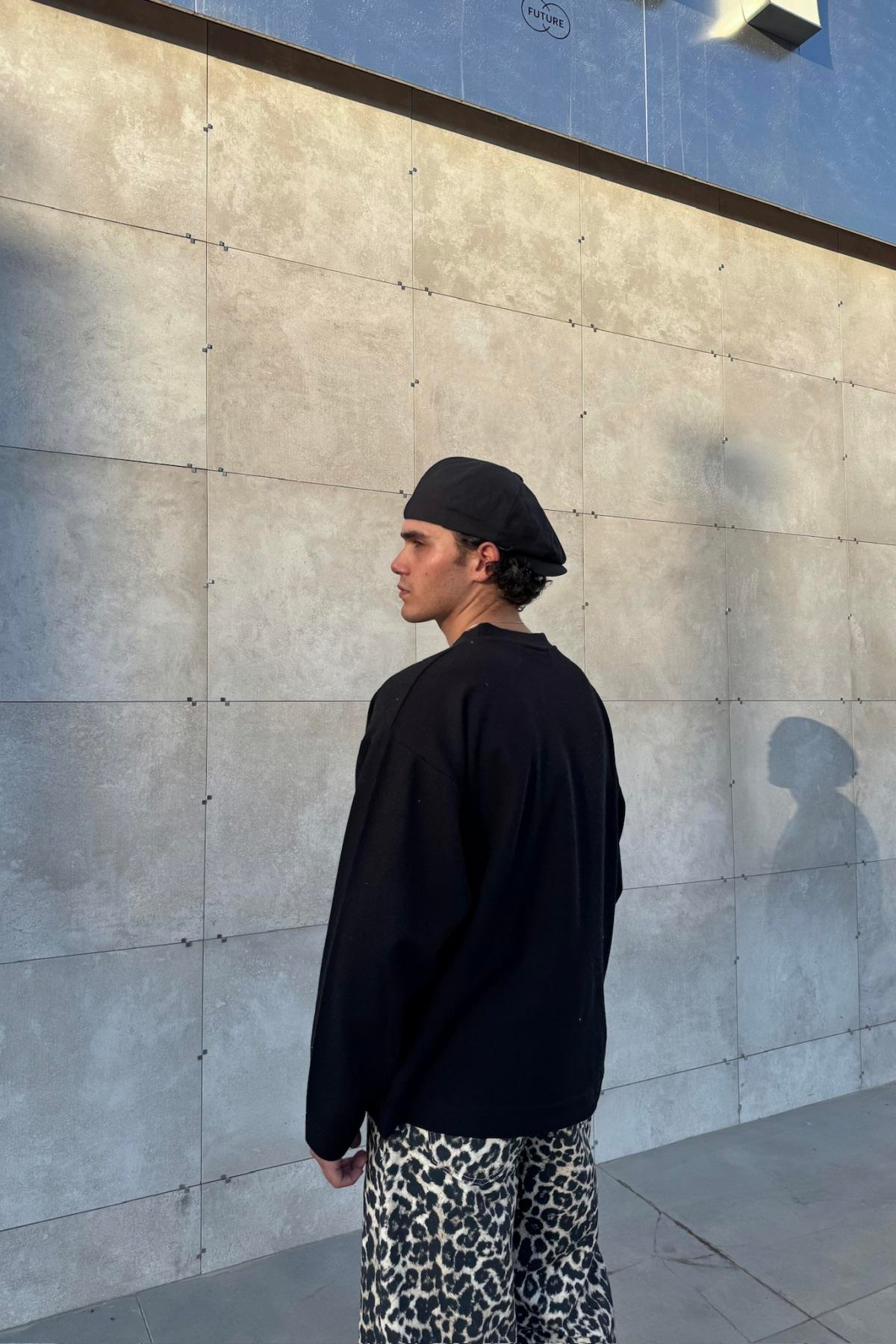 Siyah Waffle Kumaş İnce Oversize Sweatshirt