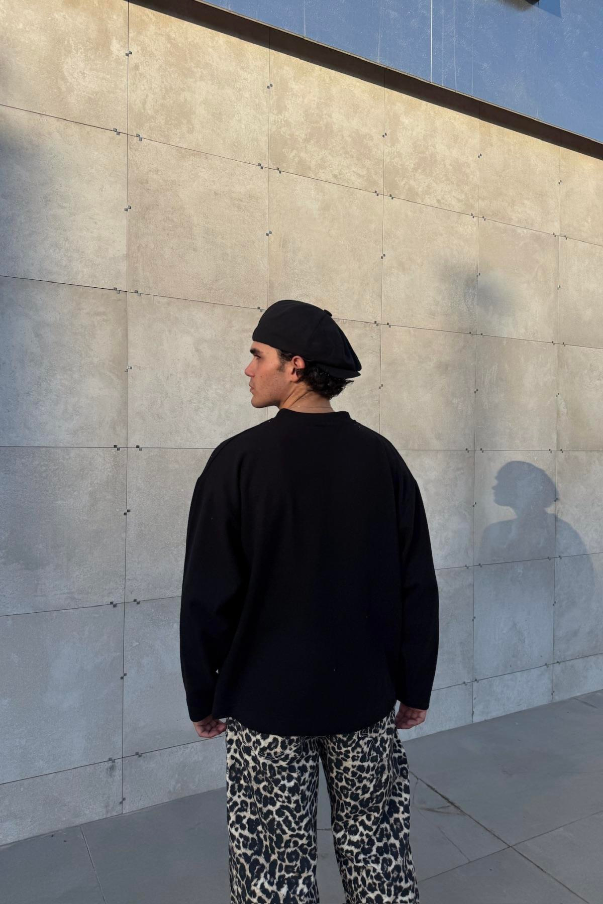 Siyah Waffle Kumaş İnce Oversize Sweatshirt