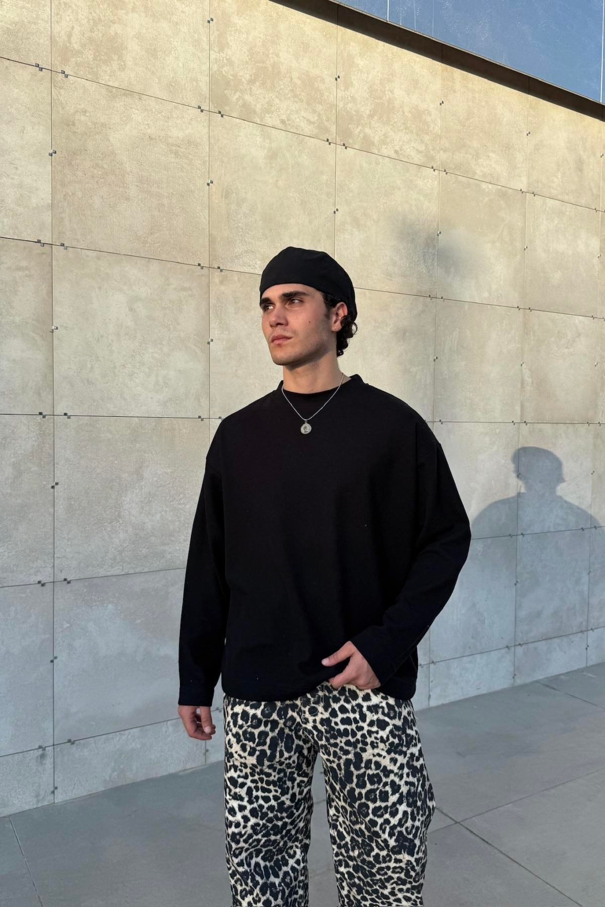 Siyah Waffle Kumaş İnce Oversize Sweatshirt