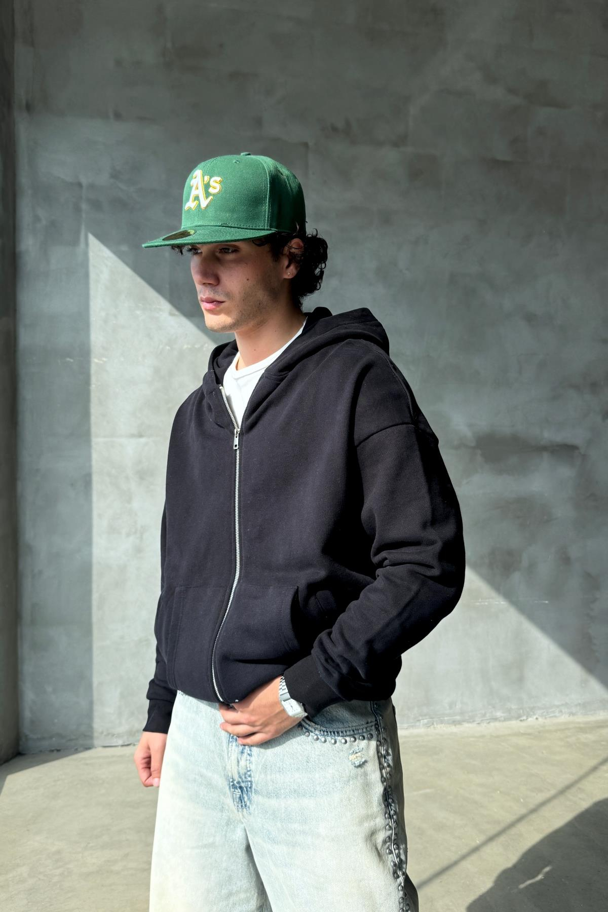 Siyah Yumuşak Dokulu Oversize Zipper Sweatshirt SR01