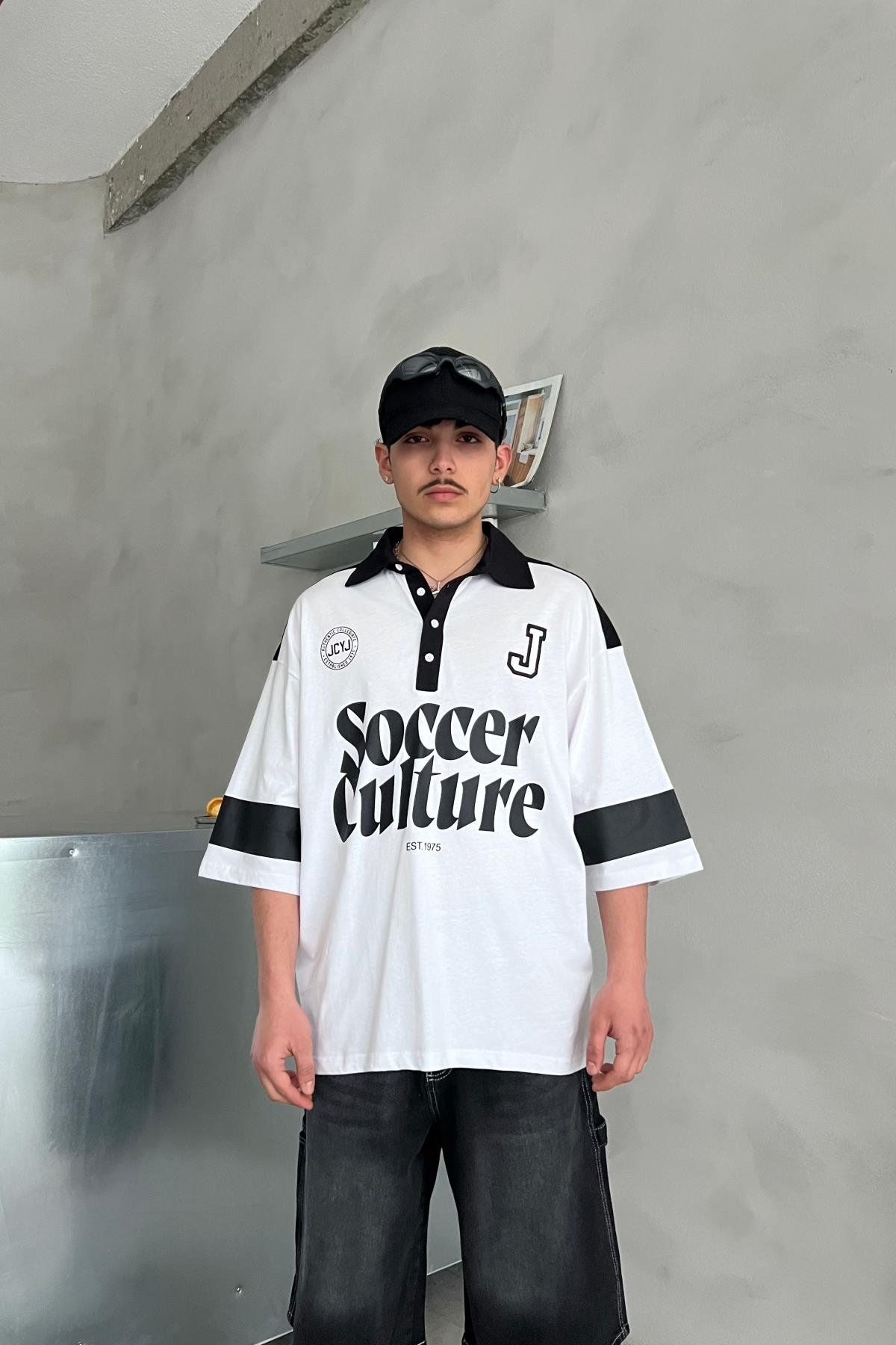 Soccer Baskılı Beyaz Polo Yaka Oversize Tshirt