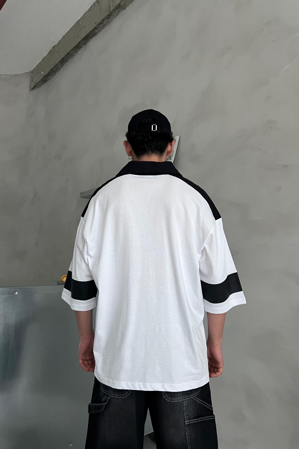 Soccer Baskılı Beyaz Polo Yaka Oversize Tshirt