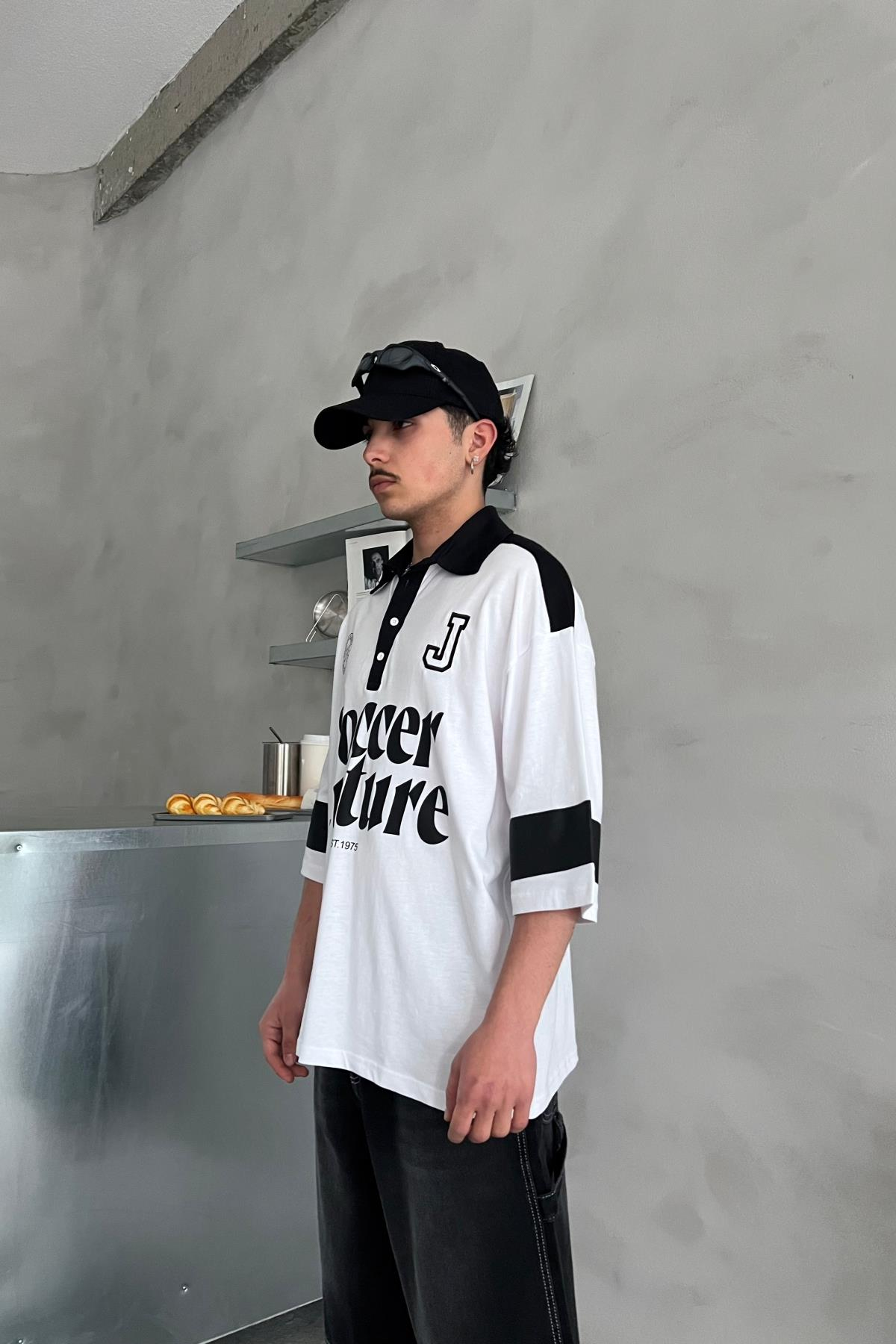 Soccer Baskılı Beyaz Polo Yaka Oversize Tshirt