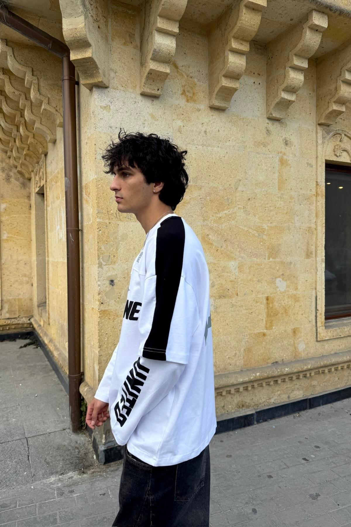 Stand Baskılı Beyaz Oversize Sweatshirt JC01