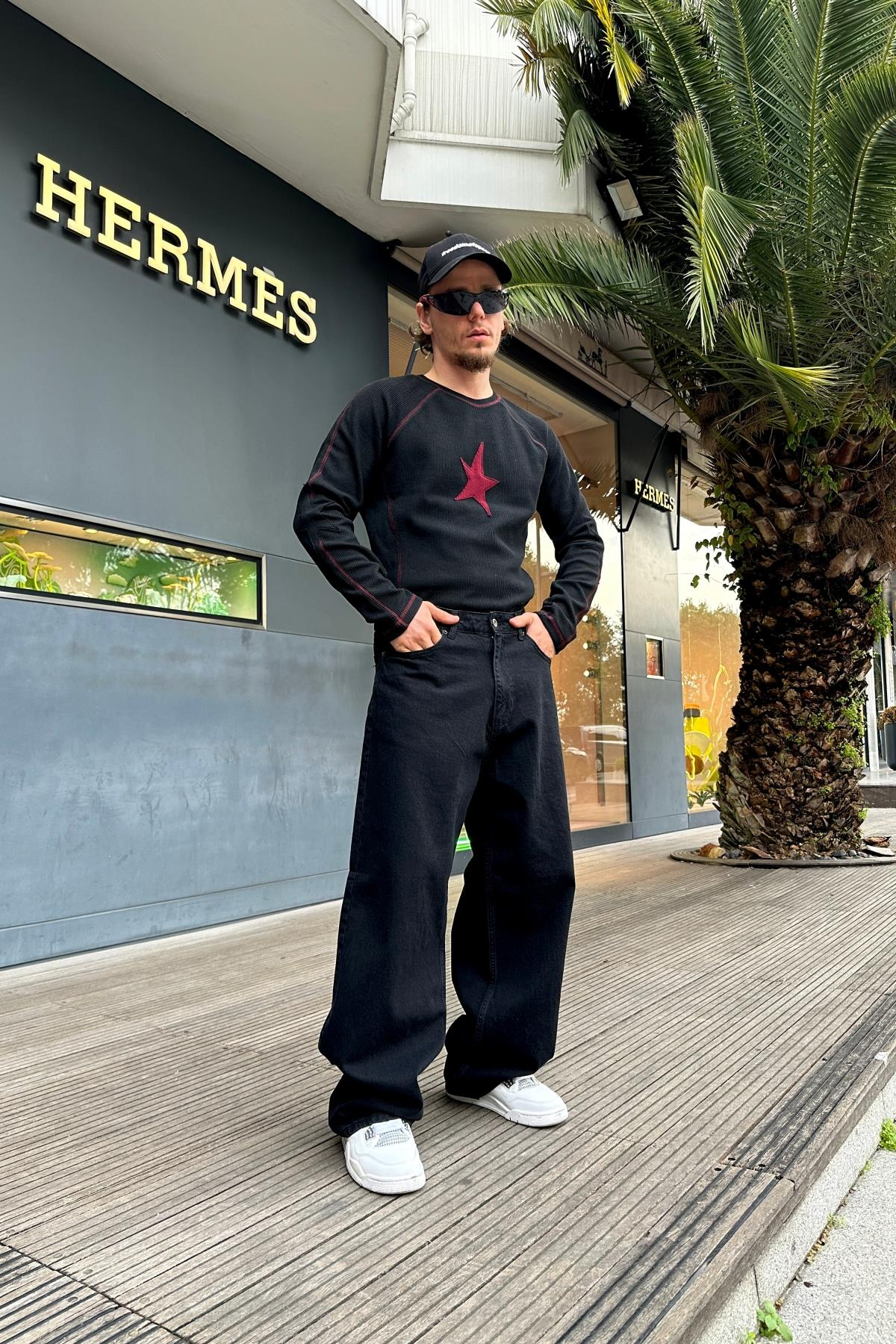 Star Patch Detay Siyah Fit Sweatshirt SW1002