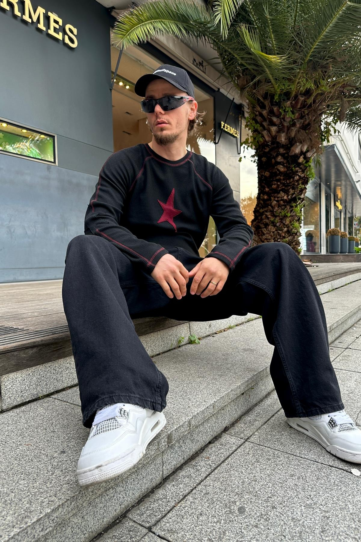 Star Patch Detay Siyah Fit Sweatshirt SW1002