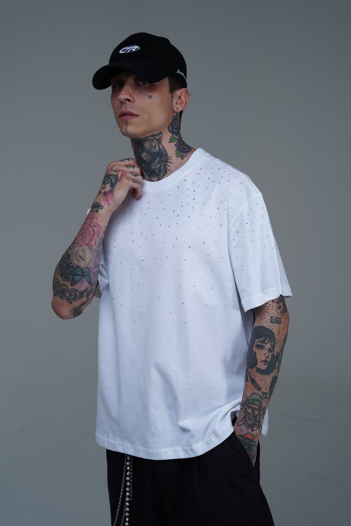 Taş Baskılı Beyaz Oversize Tshirt CT01 25CY087