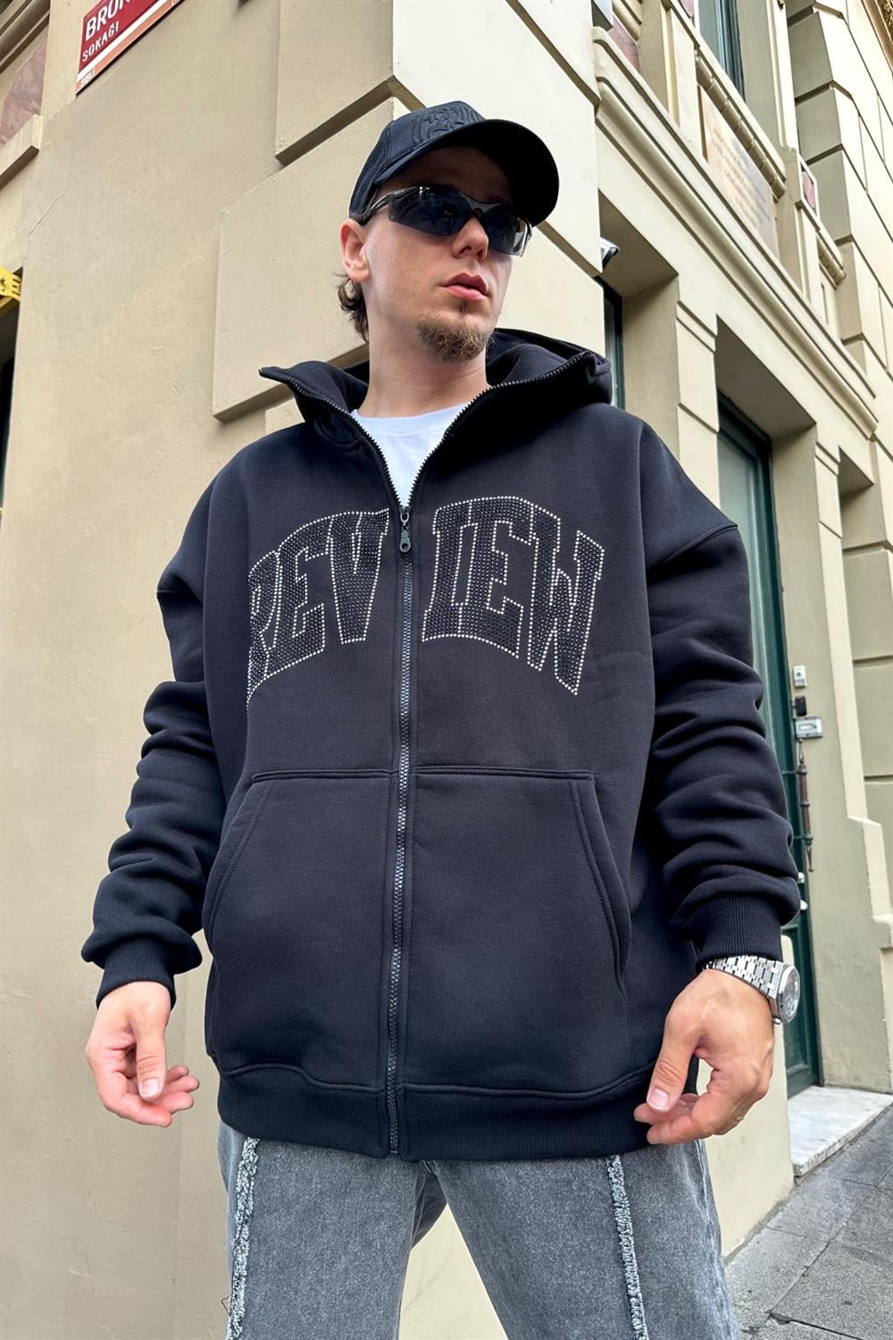Taş Baskılı Siyah Zipper Sweatshirt SW879