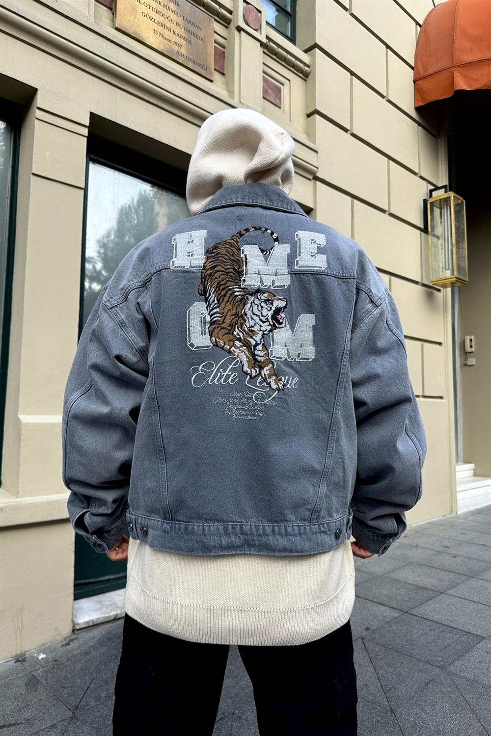 Tiger Nakışlı Oversize Gri Jean Ceket C209