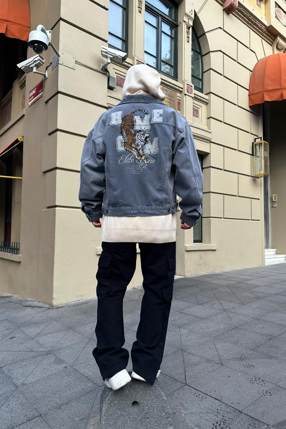 Tiger Nakışlı Oversize Gri Jean Ceket C209