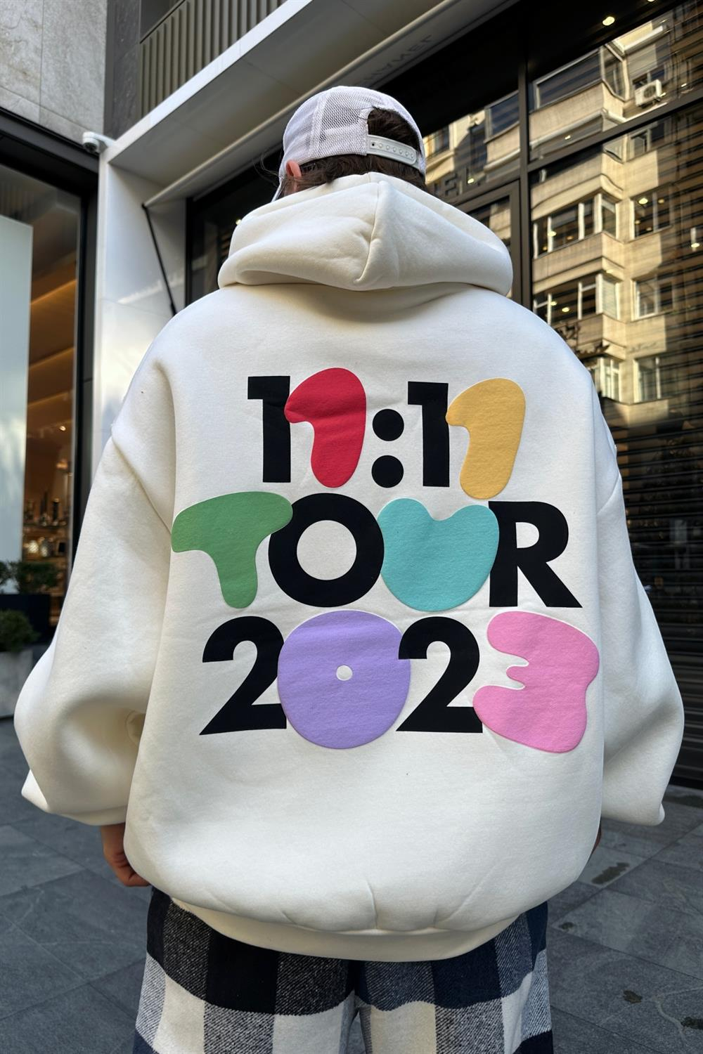 Tour Colour Baskılı Krem Oversize Sweatshirt SW933