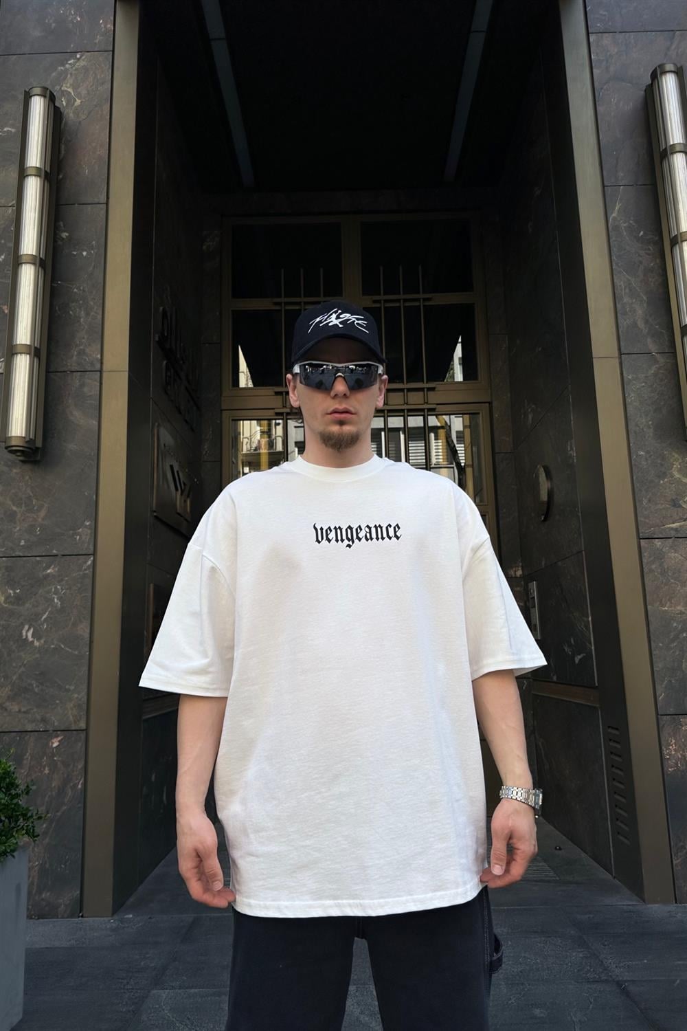 Vengeance Baskılı Krem Oversize Tshirt T717