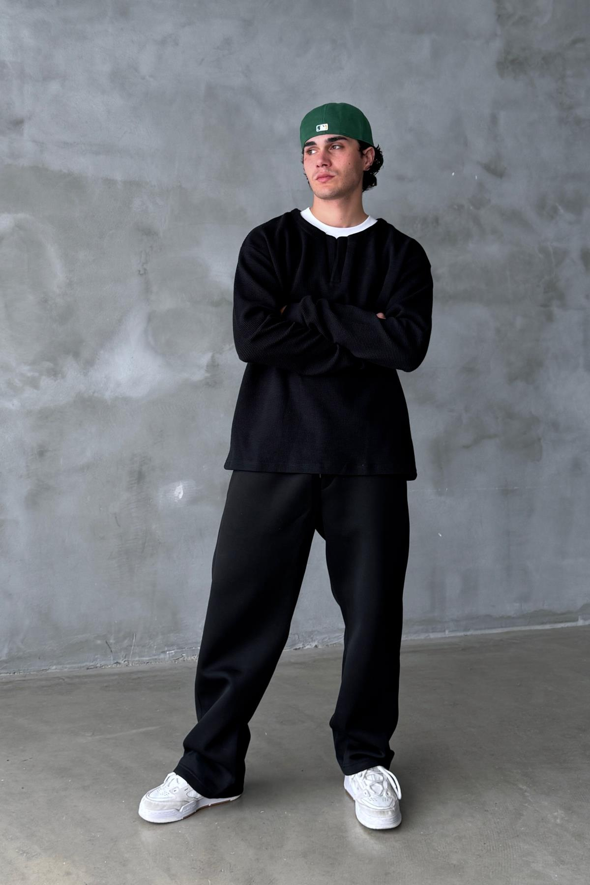 Waffle Kumaş Siyah Oversize Sweatshirt