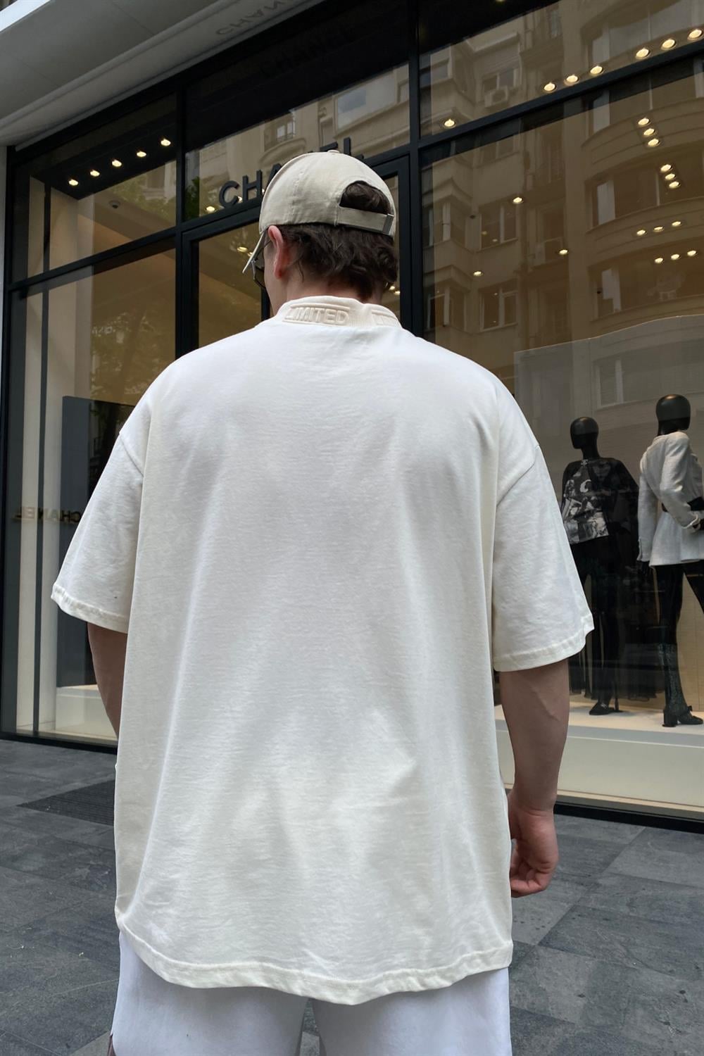 Yaka Detay Krem Oversize Tshirt T661