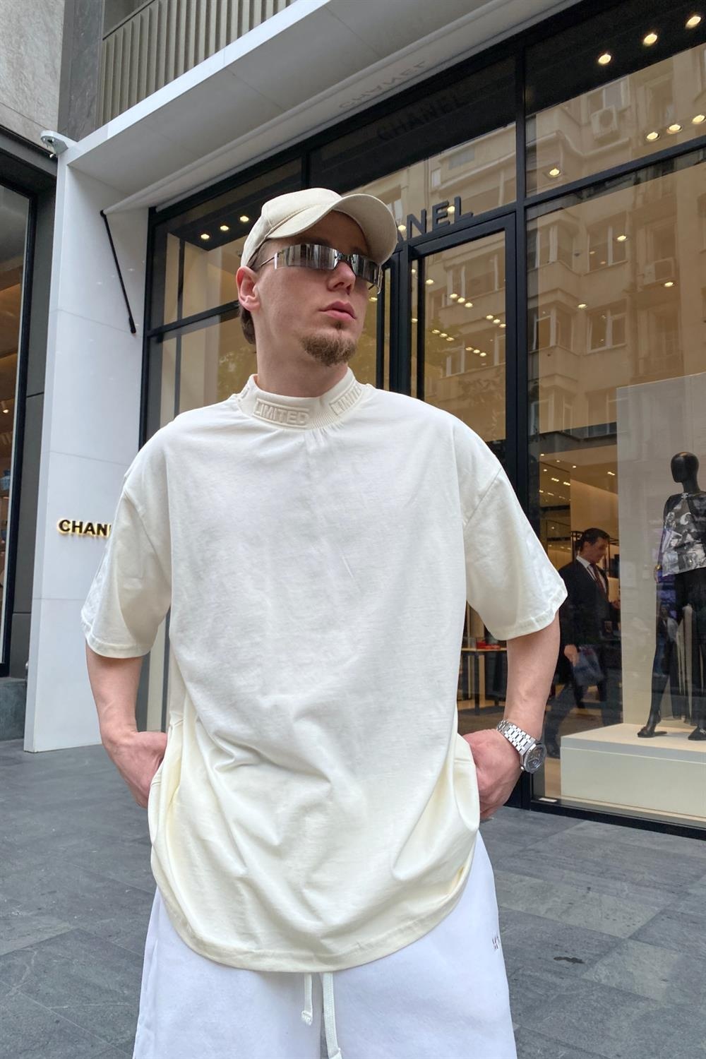 Yaka Detay Krem Oversize Tshirt T661