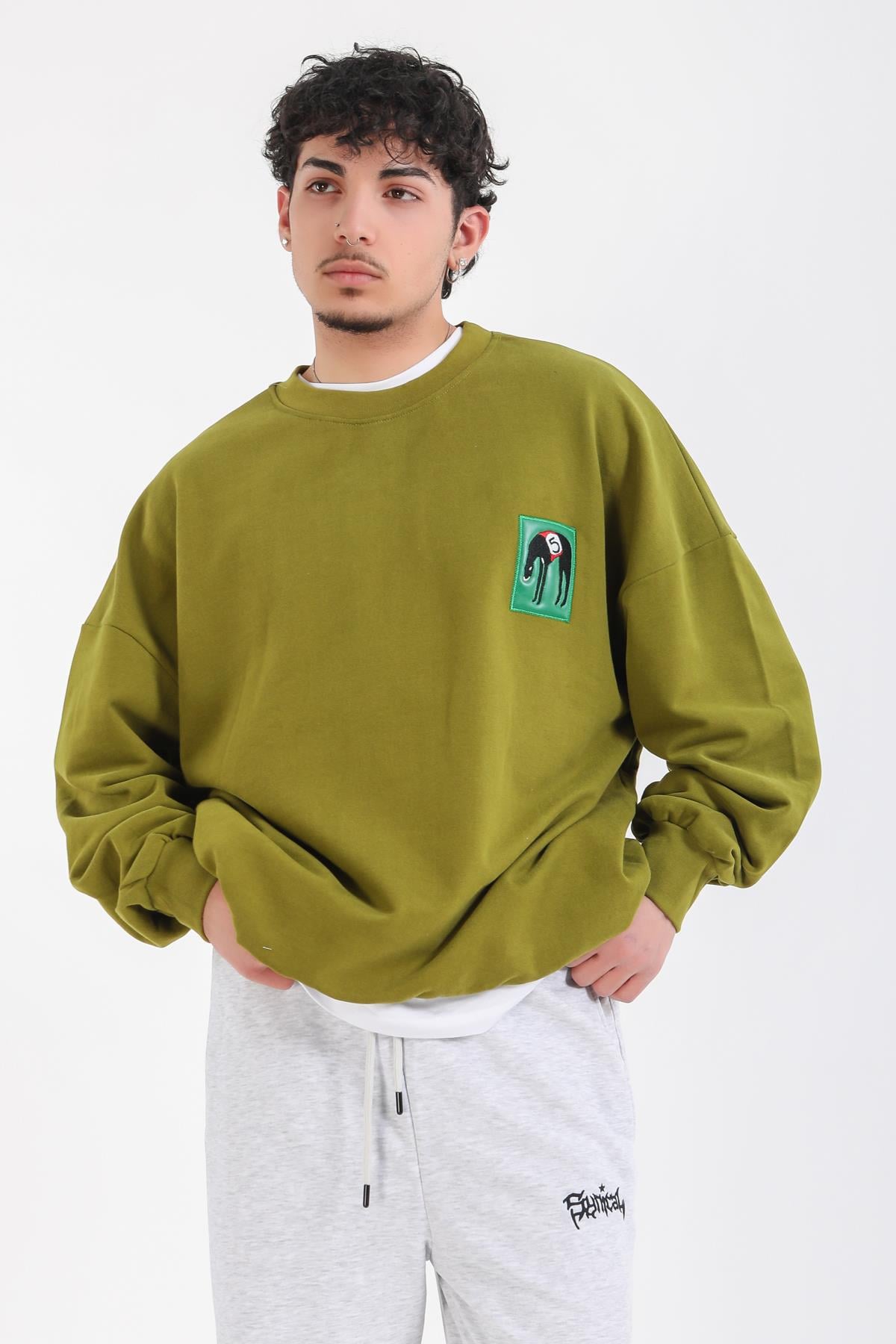 Yeşil Patch Detay Oversize Sweatshirt