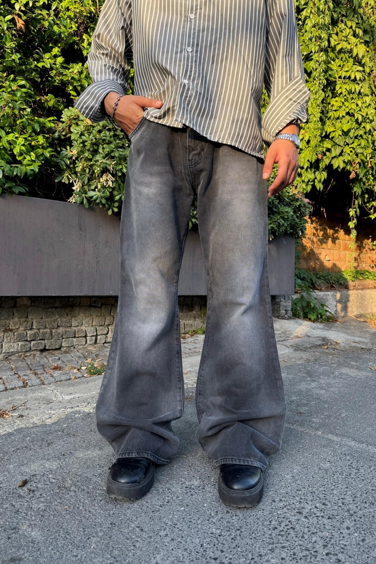 Yıkama Efektli Füme Flare Paça Jean