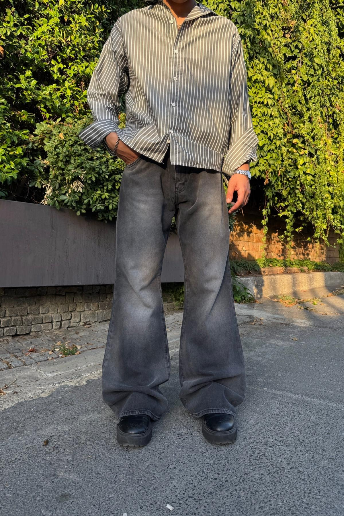 Yıkama Efektli Füme Flare Paça Jean