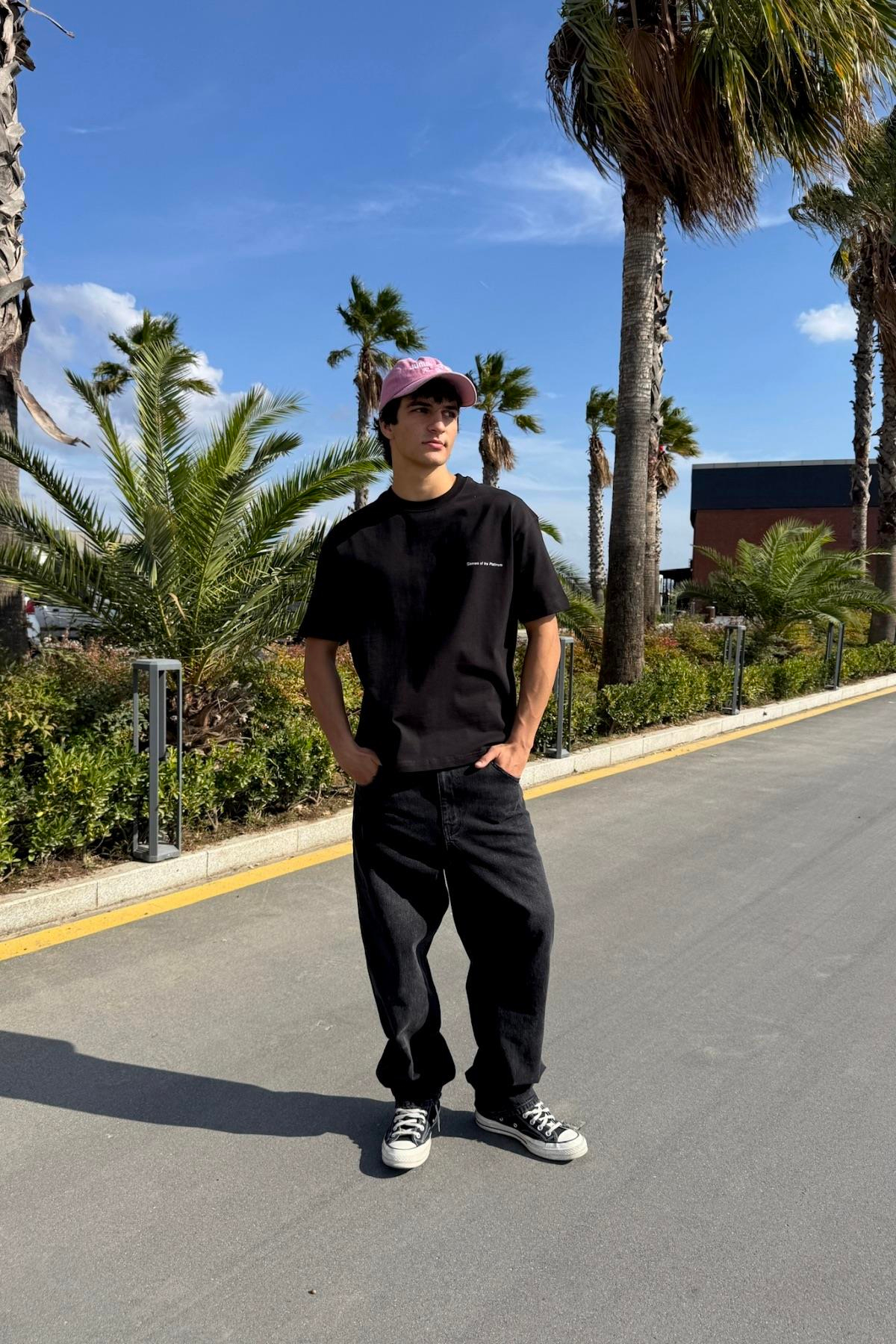Yıkama Efektli Siyah Baggy Jean