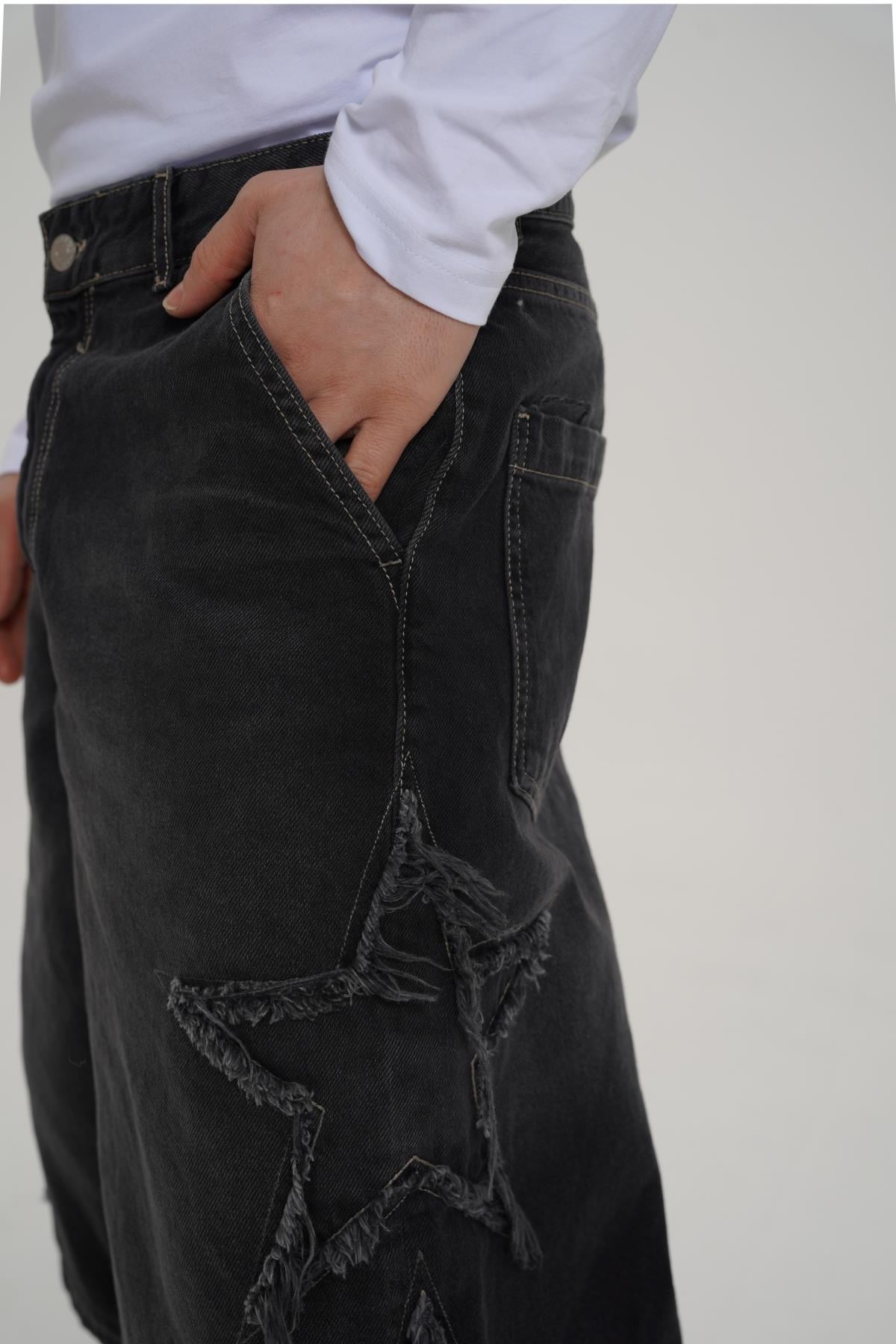 Yıldız Patch Detay Jean Şort