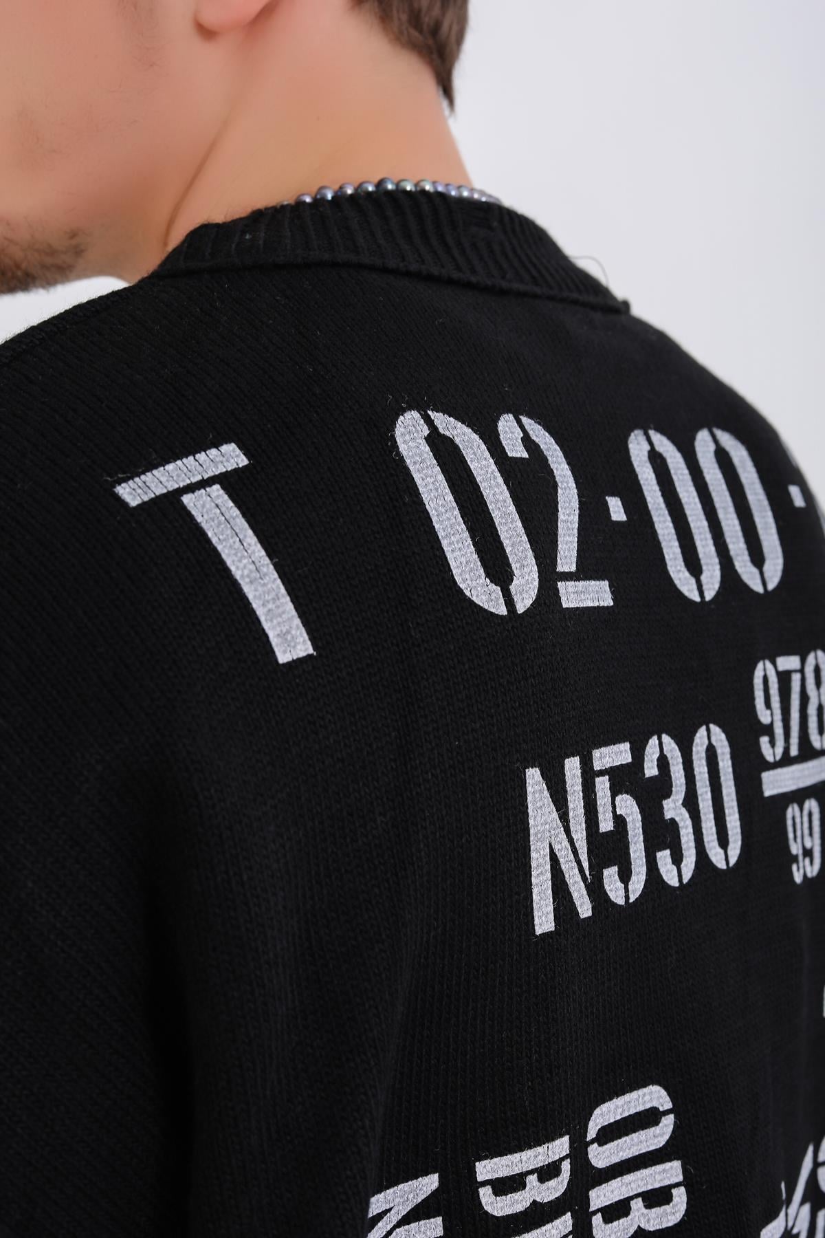 Yırtık Detay Baskılı Siyah Oversize Kazak KZK143