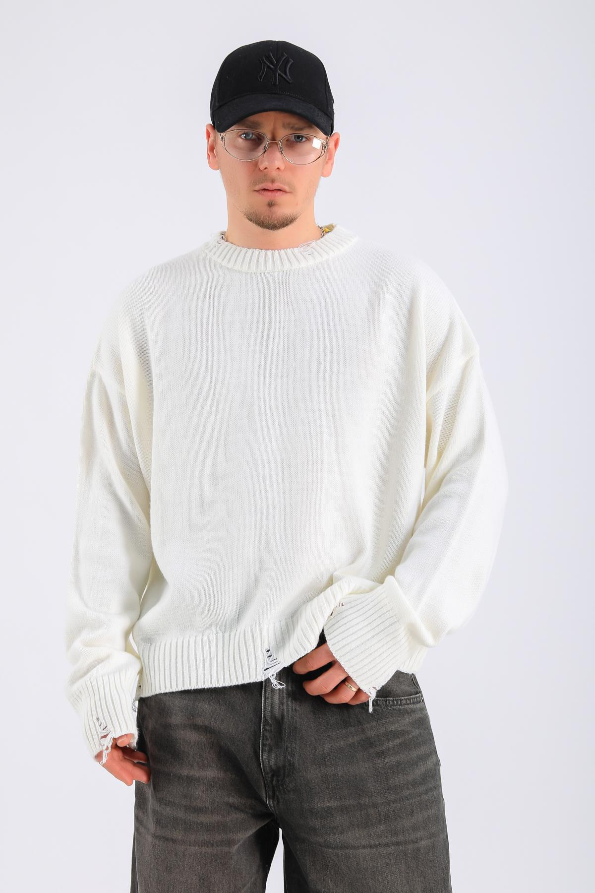 Yırtık Detay Krem Boxy Fit Triko SW1307