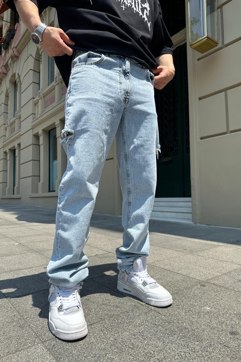 Yırtık Detay Mavi Jean Pantolon P693