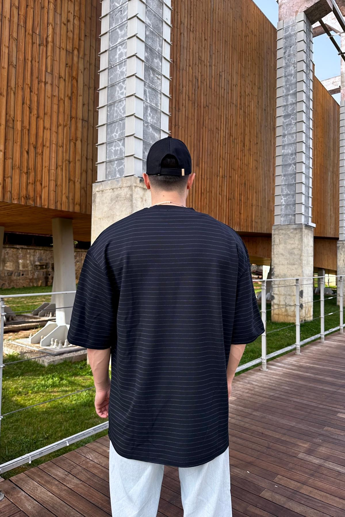ZR Siyah Çizgili Oversize Tshirt T1030